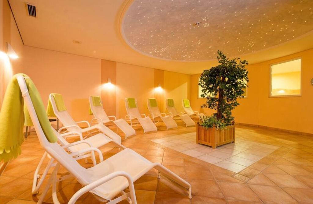 Maifeld Sport- Und Tagungshotel Werl Exterior photo
